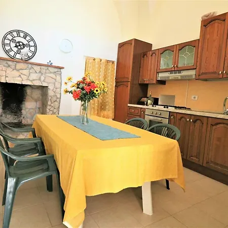 Casa Vacanza Vecchia Corte Casa de Férias Acquarica del Capo