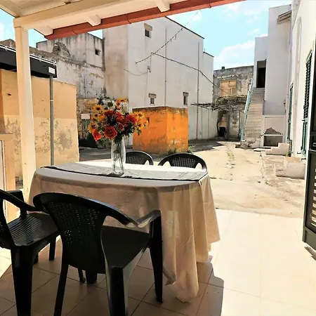 Casa Vacanza Vecchia Corte Casa de Férias